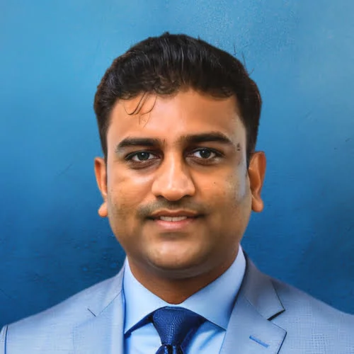 #weareup : Notre équipe 4 Chaminda Karunarathna Profile